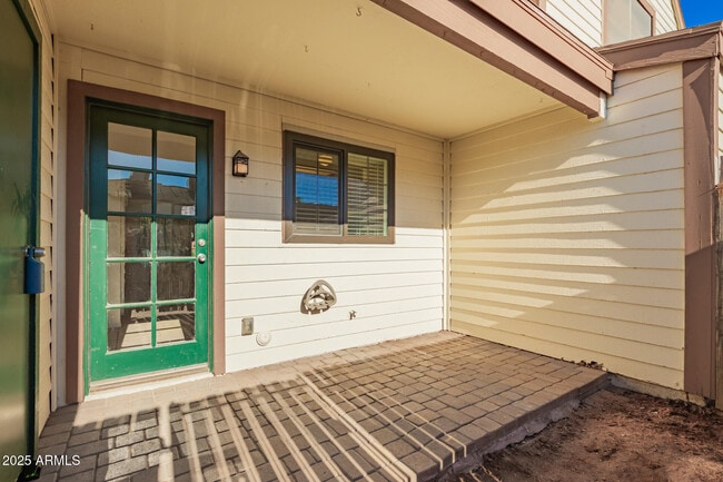 Building Photo - 6606 W Jamaica Dr