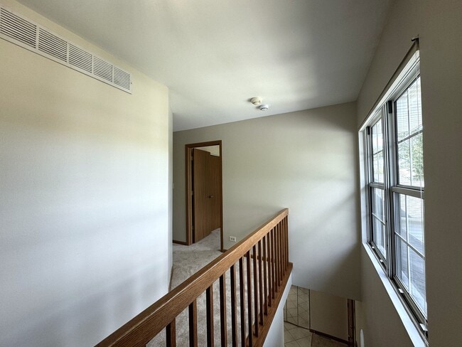 Building Photo - 1604 Estate Cir