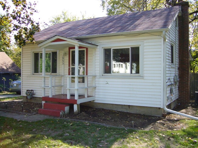 Building Photo - 1953 Curtiss St