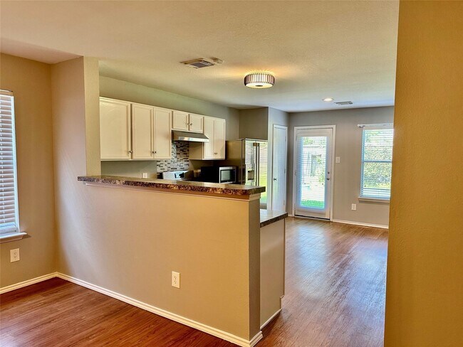 Building Photo - 29631 Evergreen Hills Dr