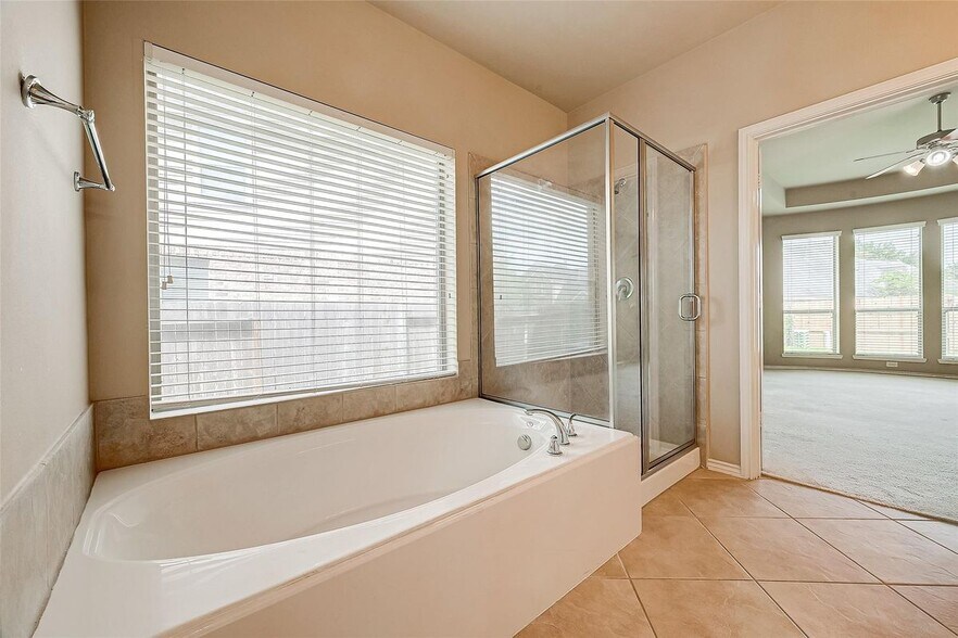 Building Photo - 16010 Juniper Shores Dr