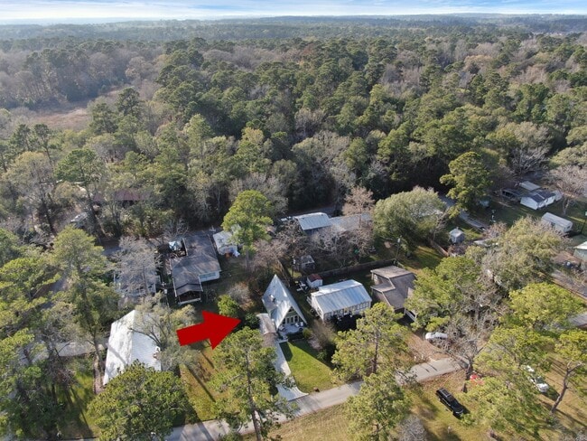 Building Photo - 1500 W Pine Lake Cir