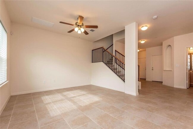 Building Photo - 1620 Bryant Dr
