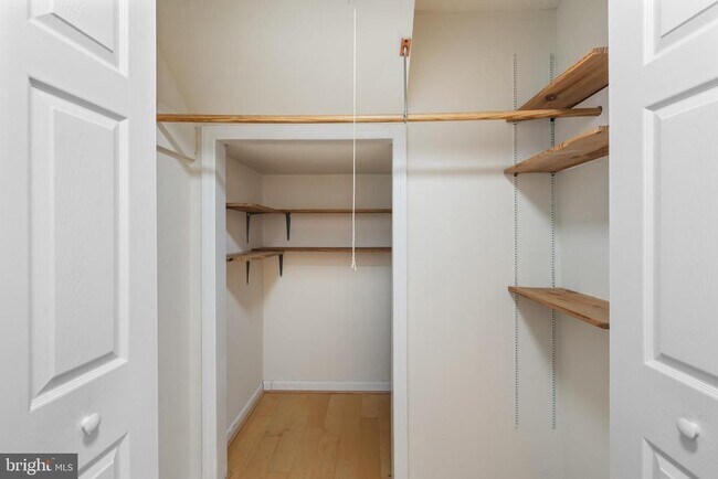 Building Photo - 623 Bywater Rd