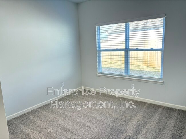 Building Photo - 80 Burr Oak Cv