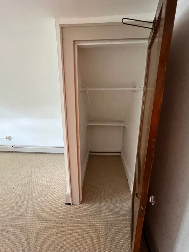 Building Photo - 216 Academy St