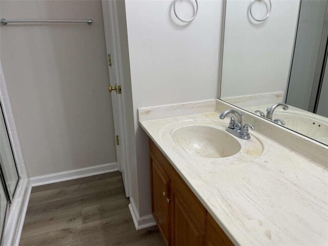 Building Photo - 1514 Oakridge Ct