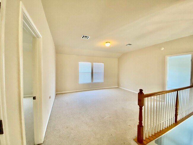 Building Photo - 20412 Farm Pond Ln