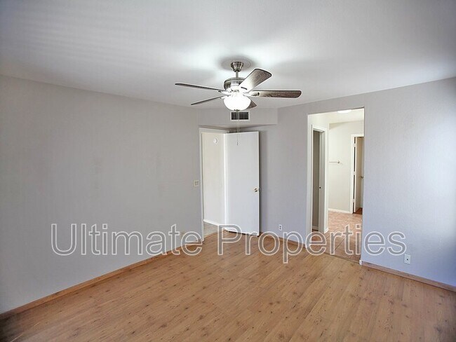 Building Photo - 5911 W Shangri-la Rd