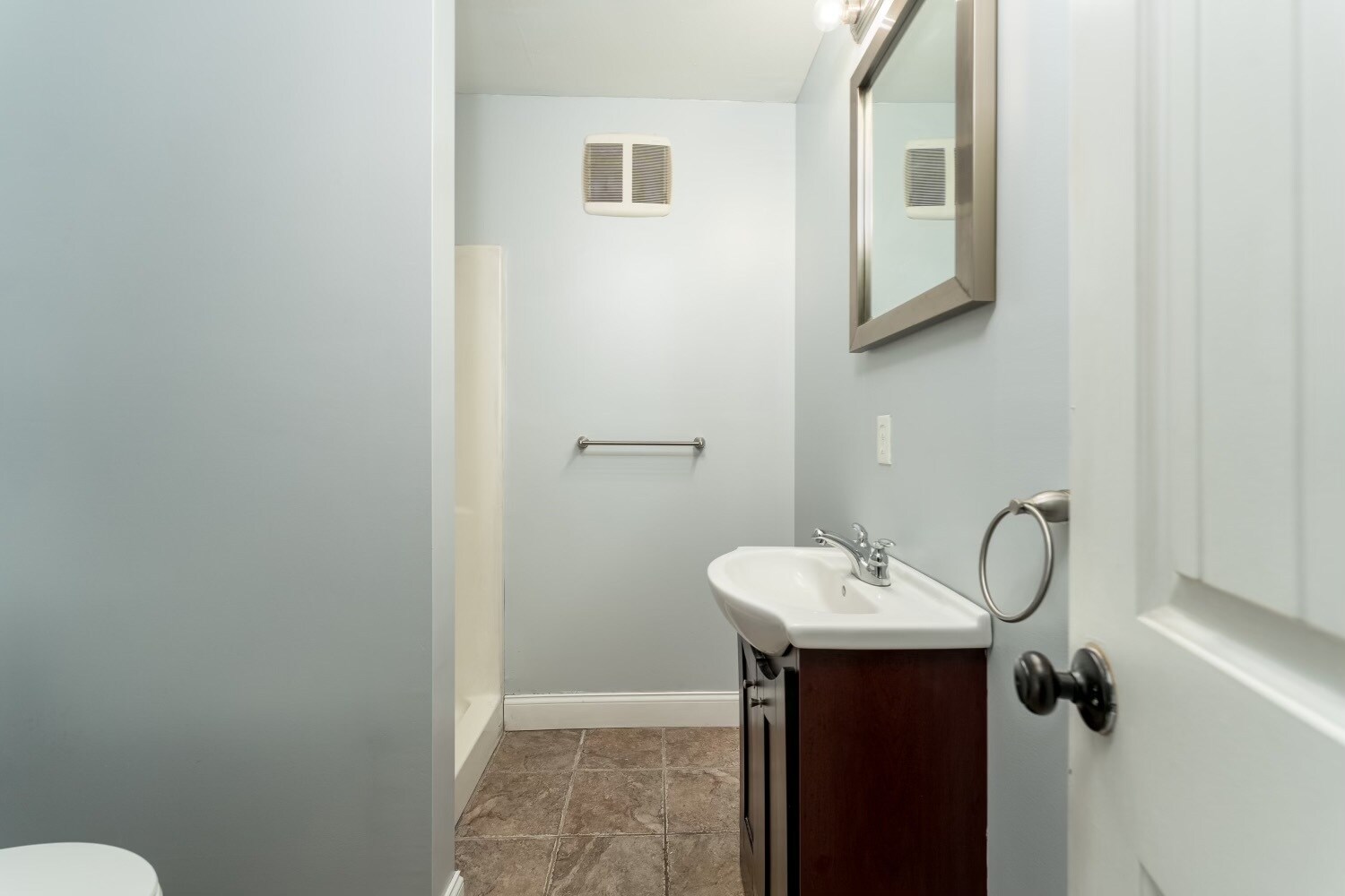 Bathroom - 19 Carignan Dr