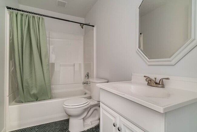Building Photo - Amazing Single Family Home for Rent in Layton