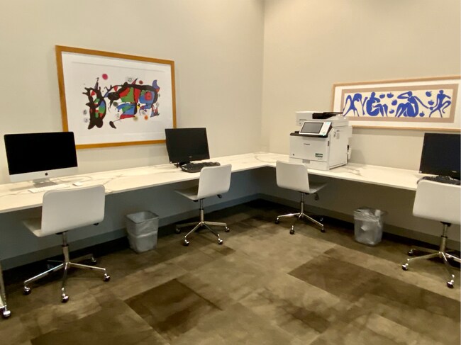Building Photo - 7120 E Kierland Blvd