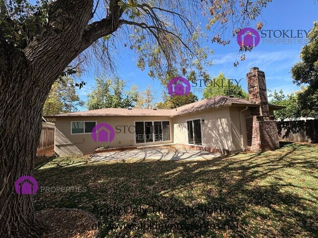 Building Photo - 1840 Sandalwood Dr