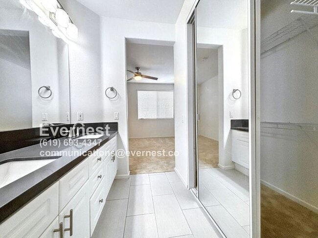 Building Photo - Charming 2-Bedroom Condo in Peaceful Sabre...