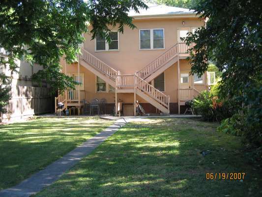 Building Photo - 2817 G St