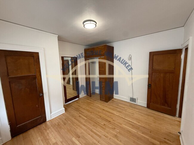 Building Photo - 1609 N 52nd St