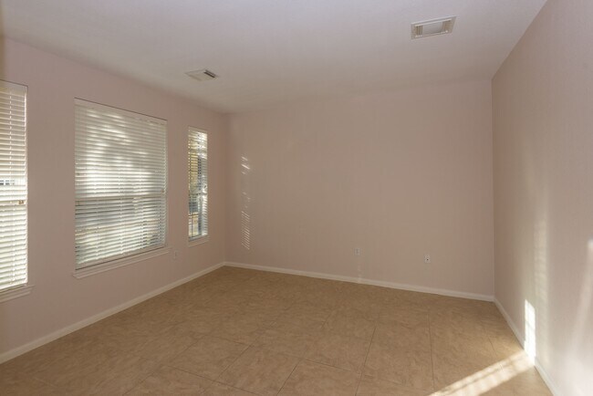 Building Photo - 3023 Hidden Mist Ct