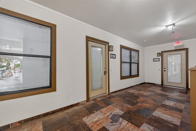 Building Photo - 1342 Rutland St