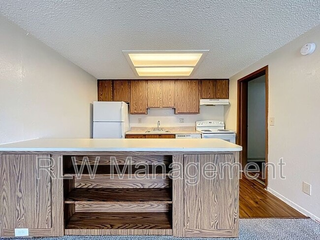 Building Photo - 611 Mt Homer Rd