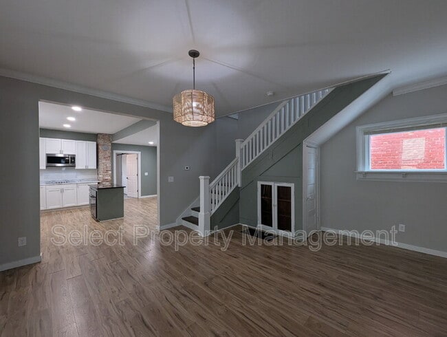 Building Photo - 603 Lavina St