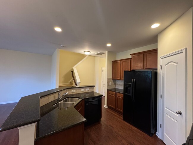 Building Photo - 3 Bed | 2.5 Bath Cary Townhome