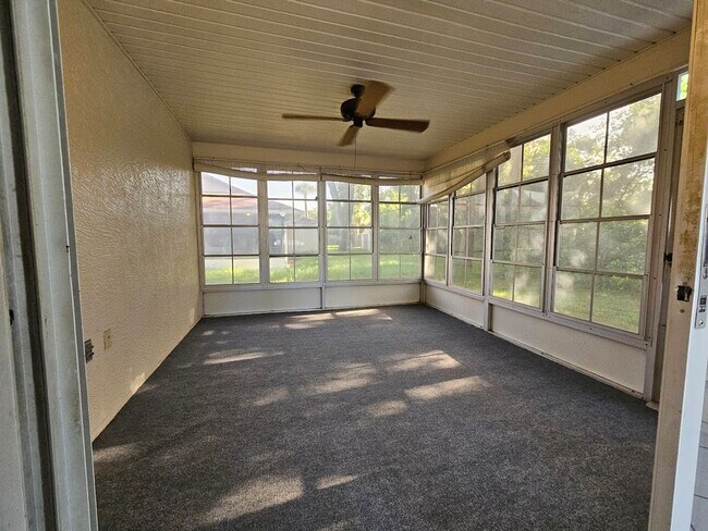 Building Photo - 3/2/1 Home for rent in Spring Hill 34609