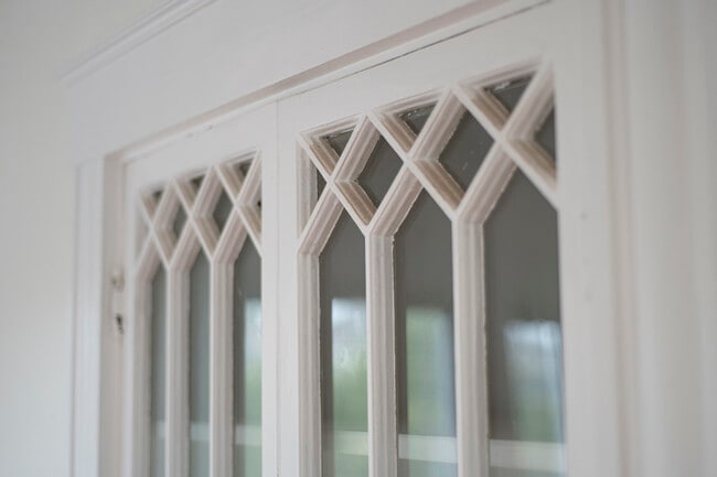 Building Photo - 5 Vale St