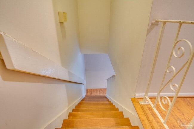 Building Photo - 3309 Kingswood Ct