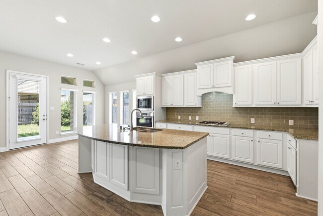 Building Photo - 27922 Arden Trl