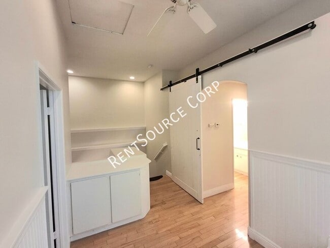 Building Photo - 22900 Cheyenne Dr