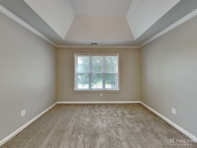 Building Photo - 11335 Fox Hill Dr