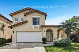 Building Photo - 488 Vista Del Sol
