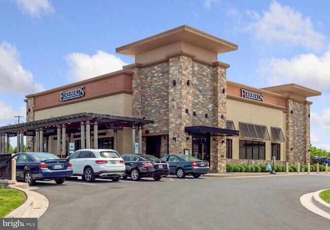 Building Photo - 124 Liriope Place