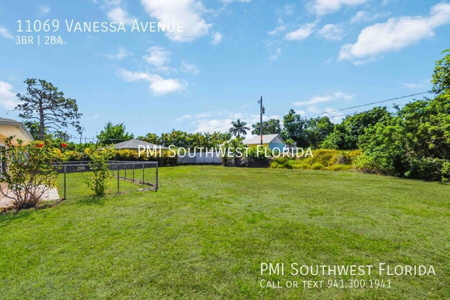 Building Photo - 11069 Vanessa Ave