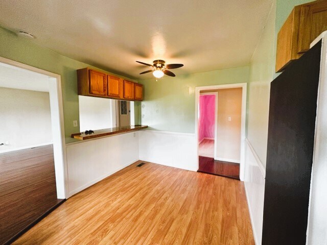 Building Photo - 4841 Linshaw Ln