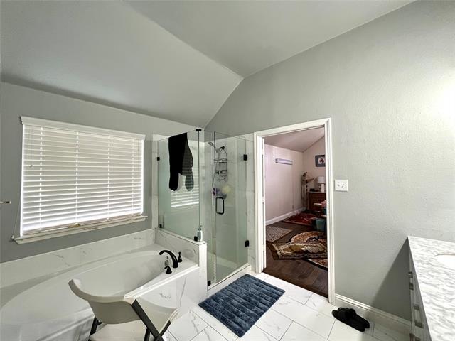 Building Photo - 2504 Royal Troon Dr