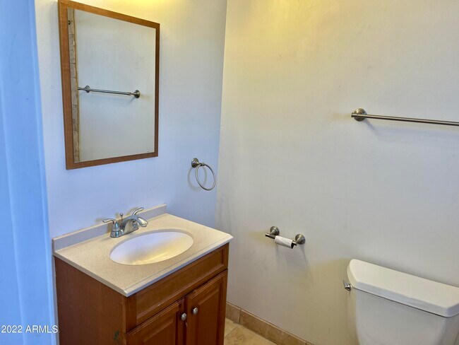 Building Photo - 4213 N Westview Dr