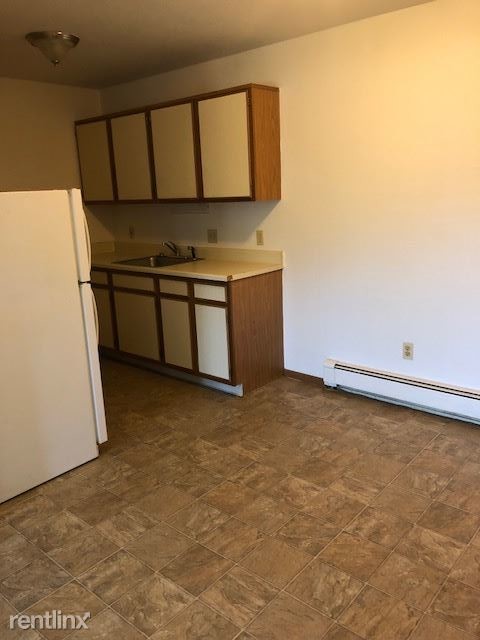 Building Photo - 2 br, 1 bath Apartment - The Woods Apartments