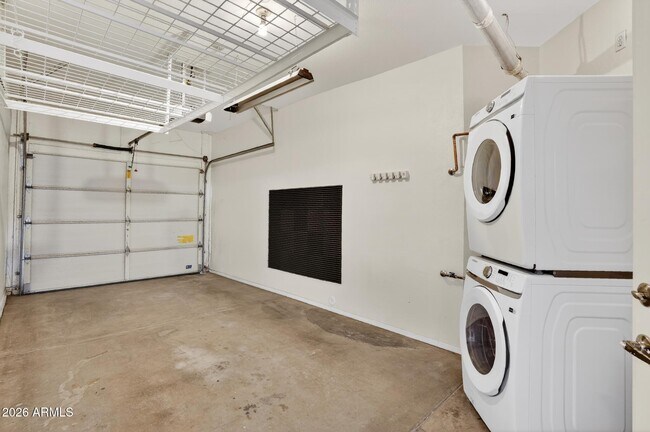 Building Photo - 7887 N 16th St