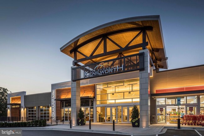 Building Photo - 11 Gardenside Pl