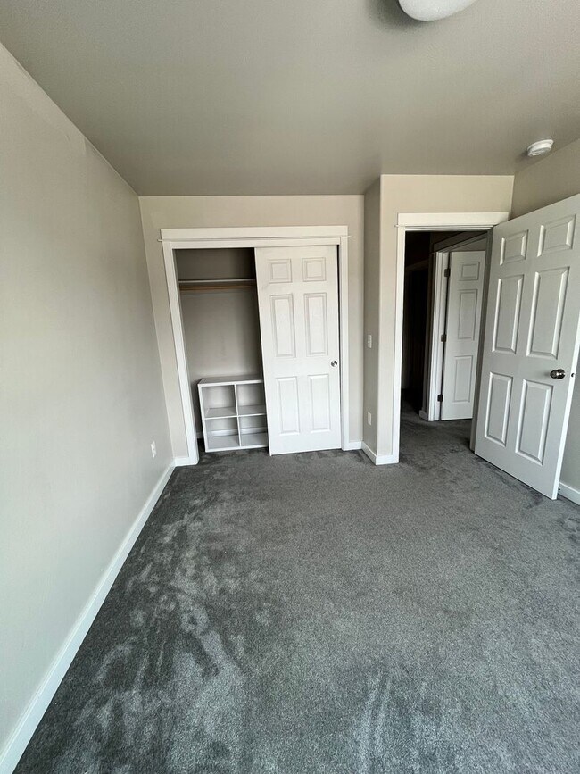 Building Photo - Beautiful 4 Bedroom Bozeman Home
