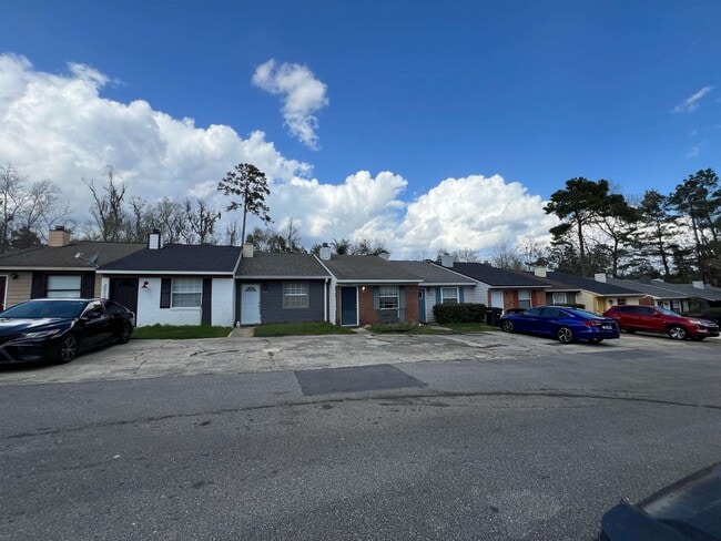 Building Photo - 2516 Mar Ct