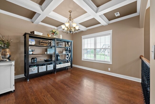Building Photo - Spacious 4-Bedroom Home with Dual Living A...