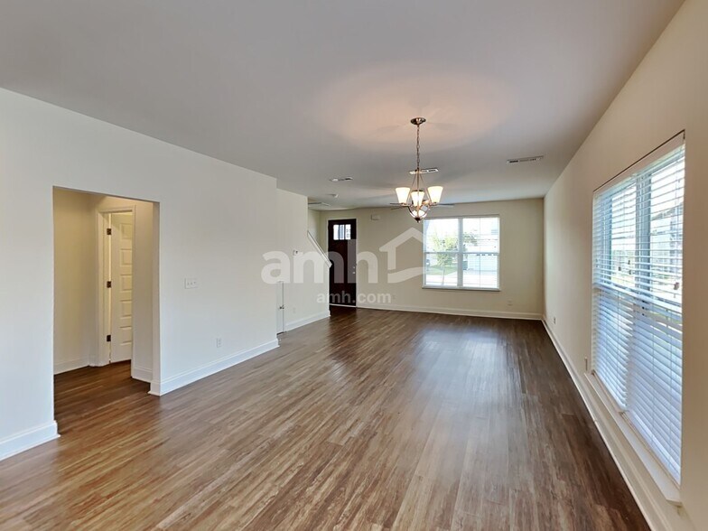 Building Photo - 5080 Mountain Springs Rd