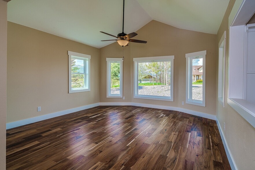 Building Photo - 7140 Buckhorn Ln