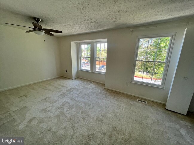 Building Photo - 7260 Procopio Cir