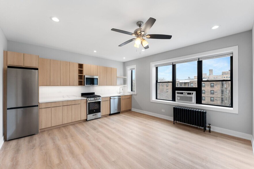 Building Photo - 1536 W Jonquil Ter