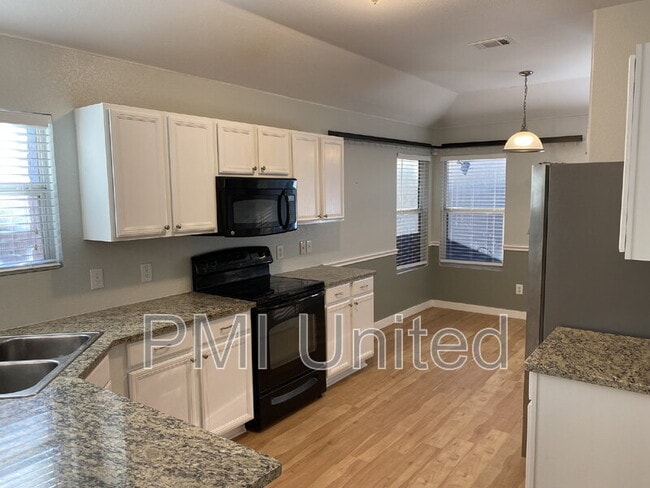 Building Photo - 3804 Camino Real Trail