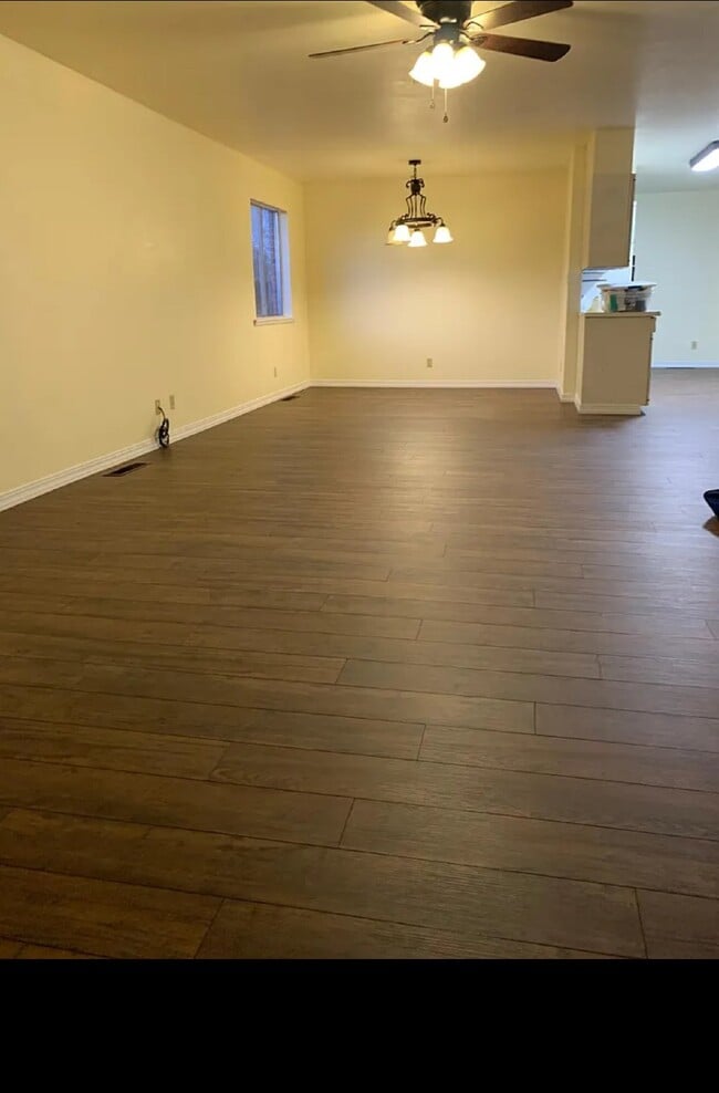 Building Photo - COMING SOON! Corner lot home with fenced b...