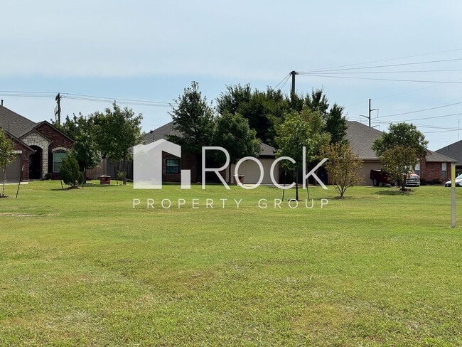 Building Photo - 3 Bed/2 Bath Edmond Home **AMAZING Locatio...